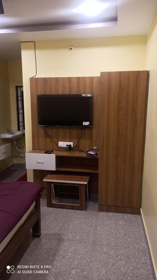 ויסאקפאטנם Hotel E Lodge חדר תמונה